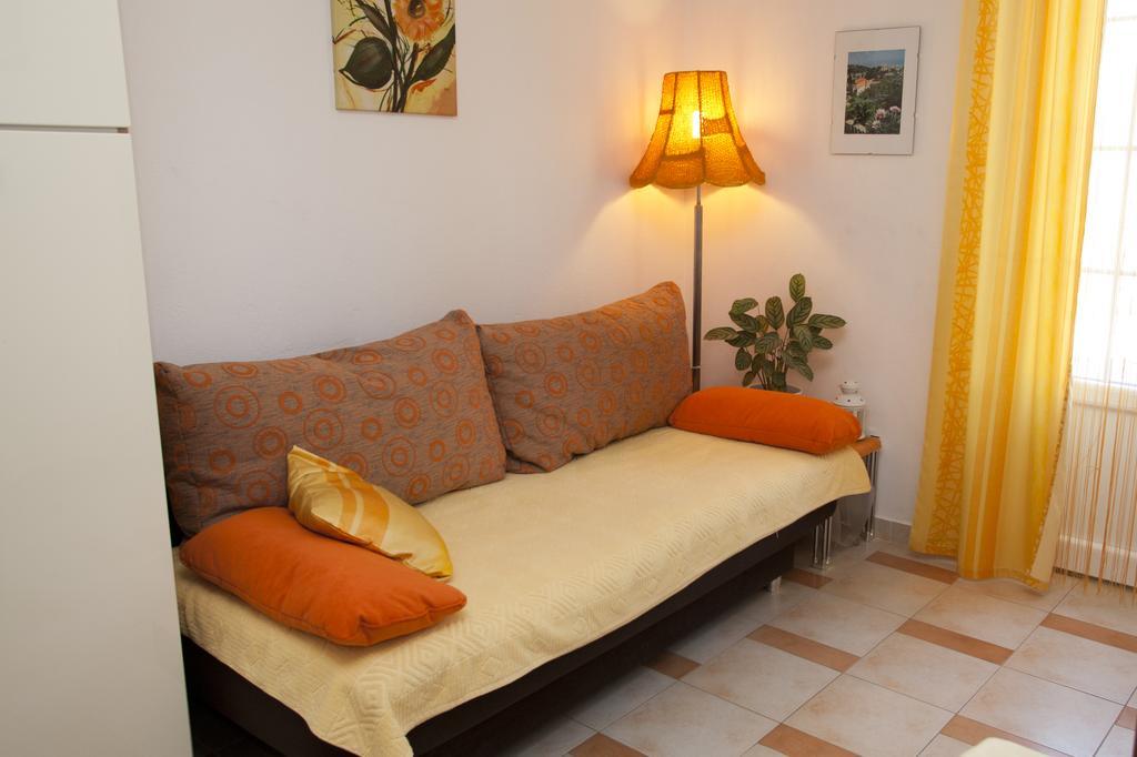 ורבניק Apartments Marija מראה חיצוני תמונה