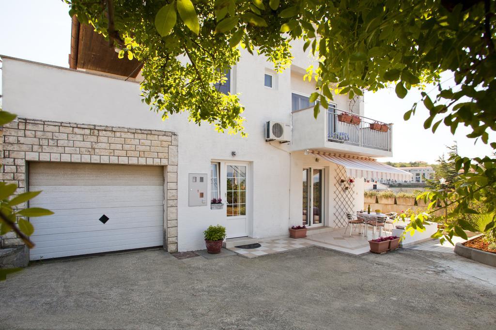 ורבניק Apartments Marija מראה חיצוני תמונה